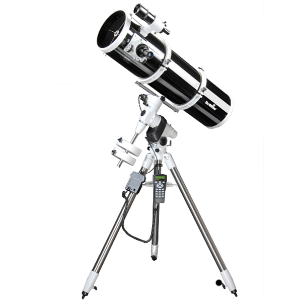 Sky-Watcher EXPLORER-200P EQ5 Pro SynScan GoTo Parabolic Newtonian Reflector